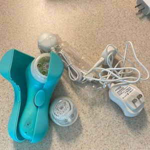 Clarasonic Facial Brush